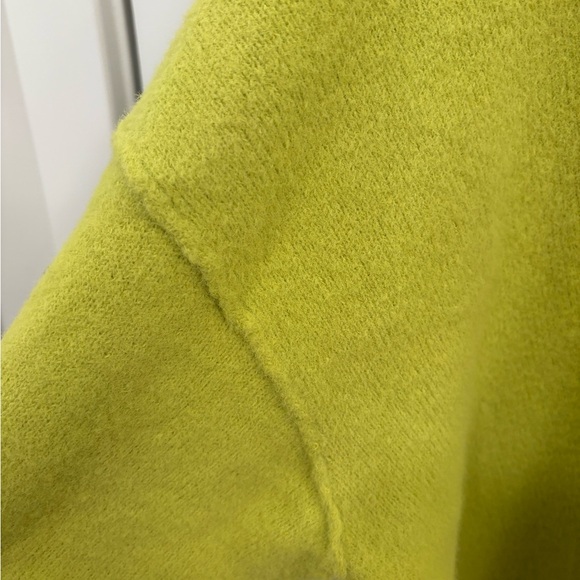 Free People Vancouver Mock Neck Chartreuse Sweater Size Large - Picture 3 of 9